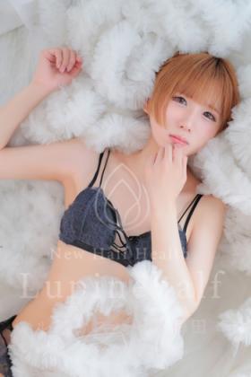 美月るる